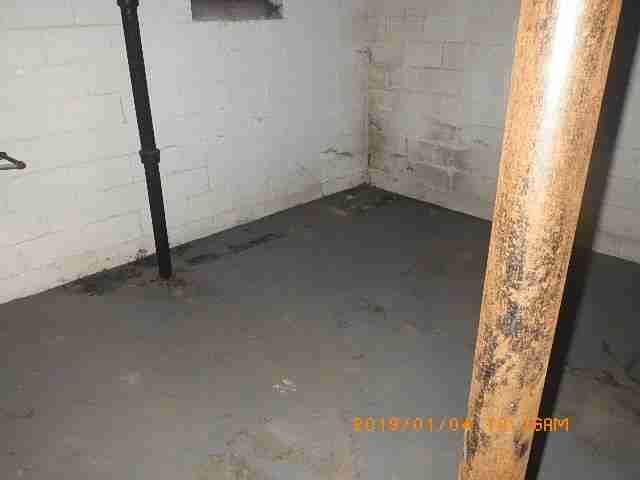 17181 Hartwell basement.jpg